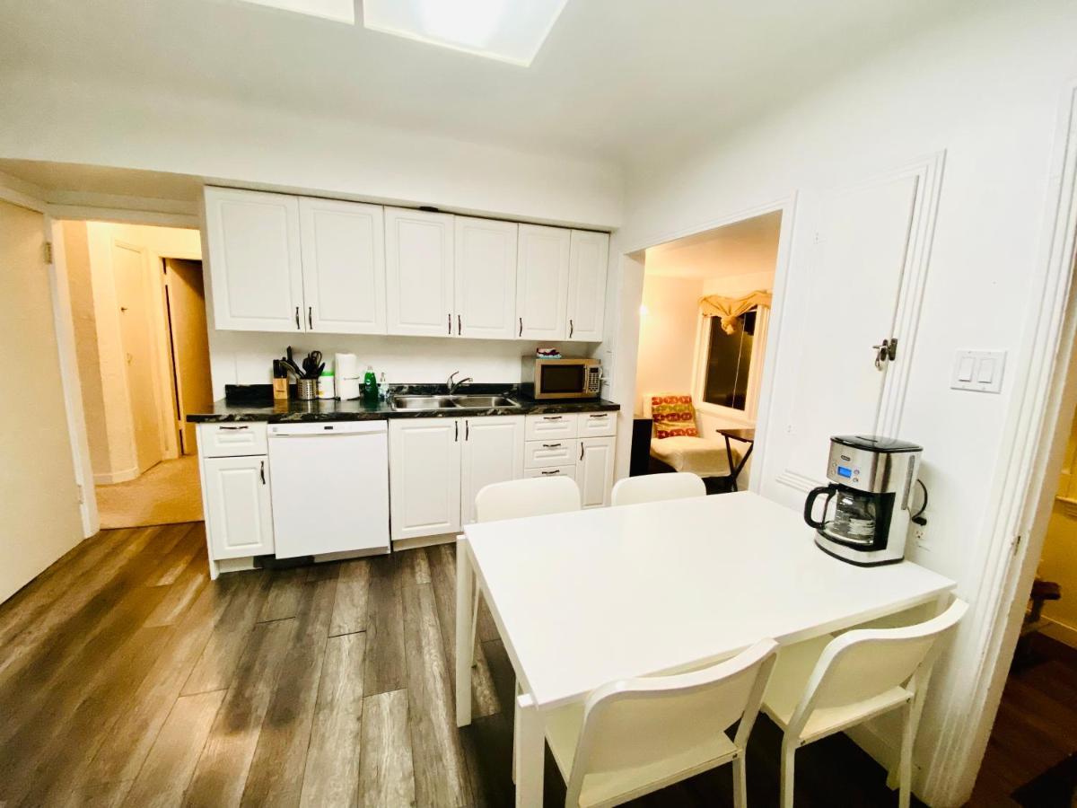 Artistic Apartment Near Downtown Вікторія Екстер'єр фото