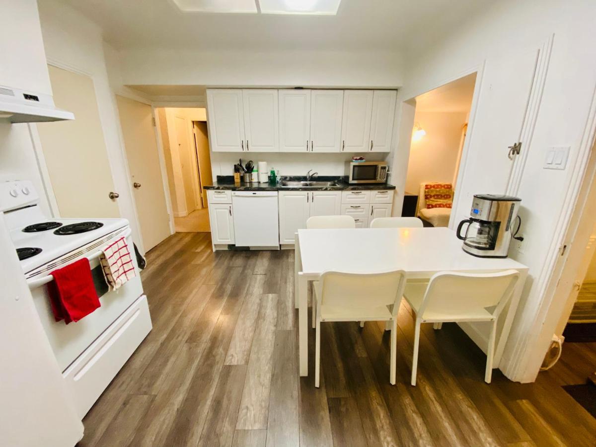 Artistic Apartment Near Downtown Вікторія Екстер'єр фото