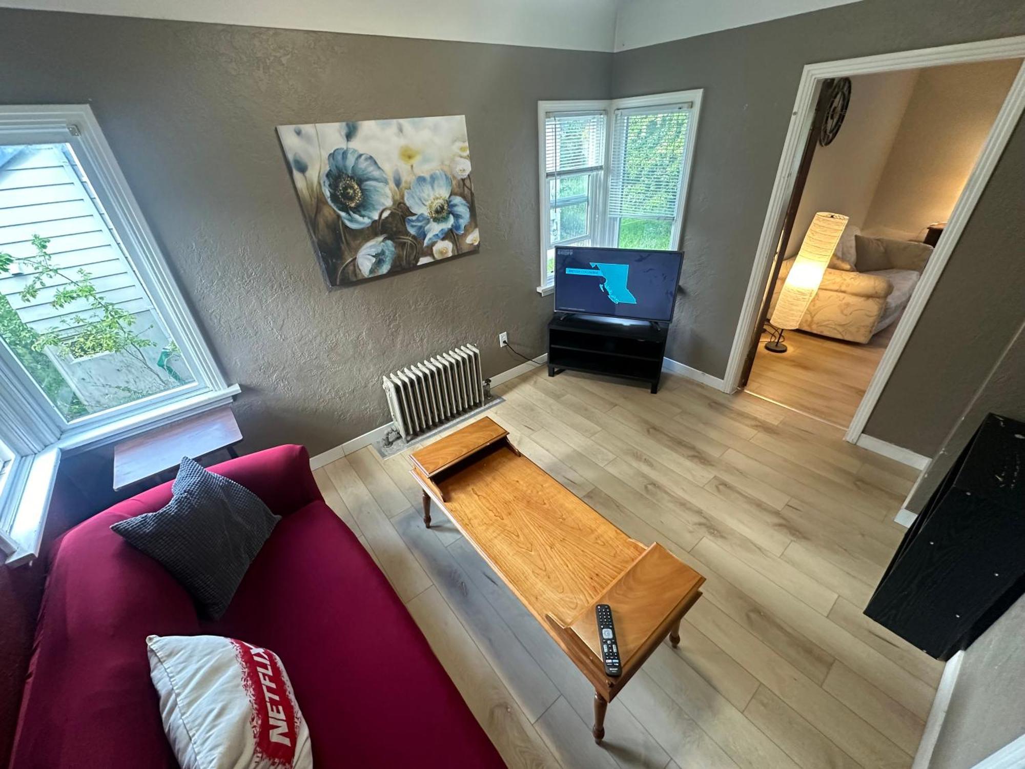 Artistic Apartment Near Downtown Вікторія Екстер'єр фото