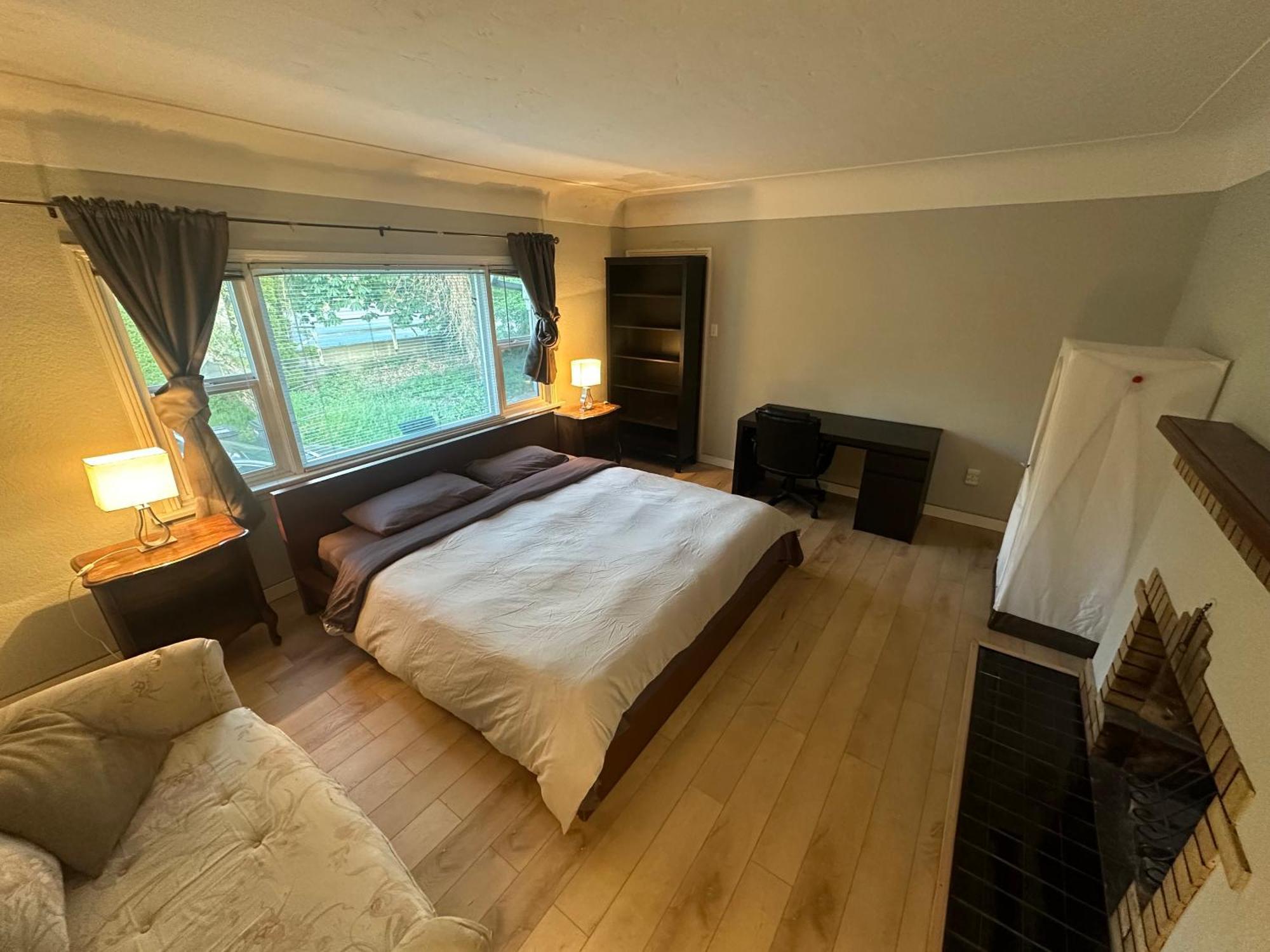 Artistic Apartment Near Downtown Вікторія Екстер'єр фото