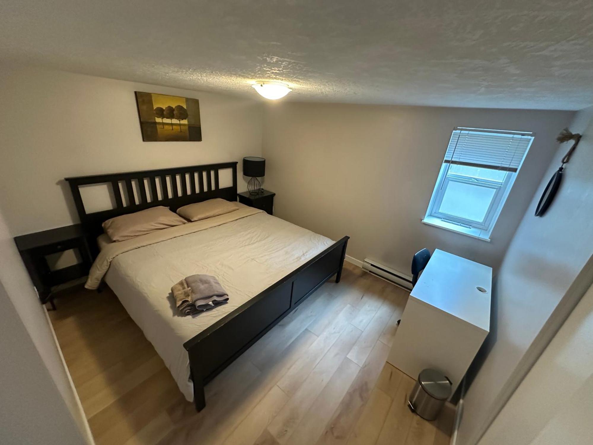 Artistic Apartment Near Downtown Вікторія Екстер'єр фото